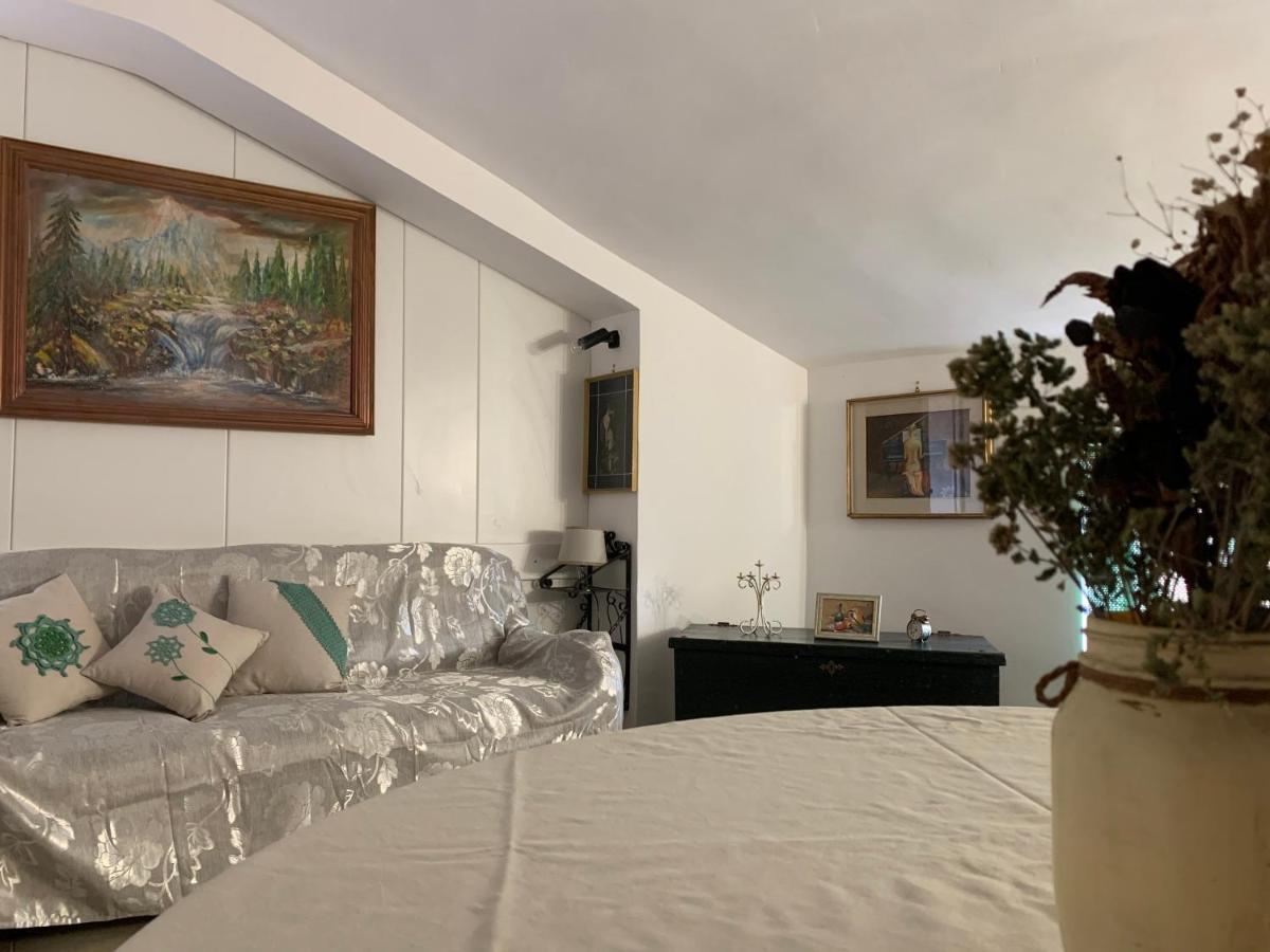 Casa Di Giulietta Villa Бомарцо Екстериор снимка