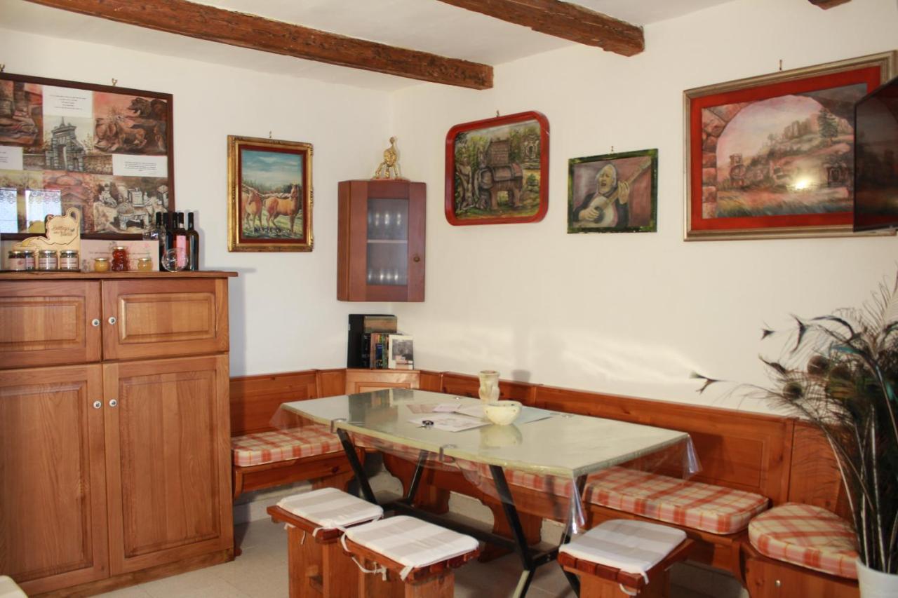 Casa Di Giulietta Villa Бомарцо Екстериор снимка